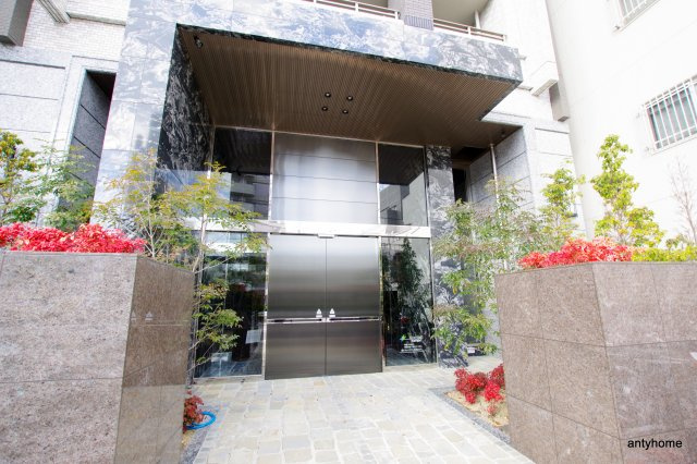 ゲートコート東三国　仲介手数料無料のエントランス