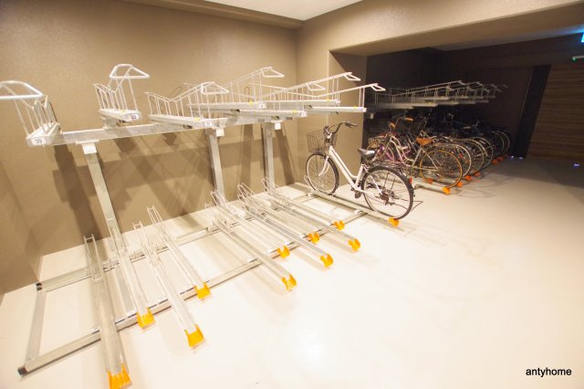 ゲートコート東三国　仲介手数料無料の駐車場