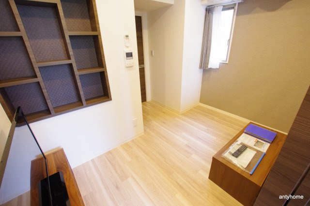 ゲートコート東三国　仲介手数料無料の居間・リビング