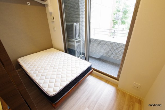 ゲートコート東三国　仲介手数料無料の洋室