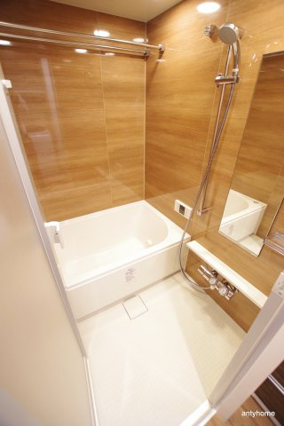 ゲートコート東三国　仲介手数料無料の浴室