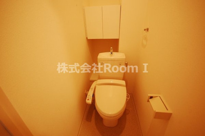 【トイレ】 | ラムール谷町 | 落ち着いた色調のトイレです