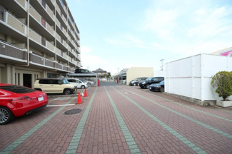 【駐車場】
