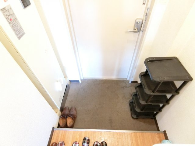 グリーンエクセルの玄関|同物件別部屋イメージ写真