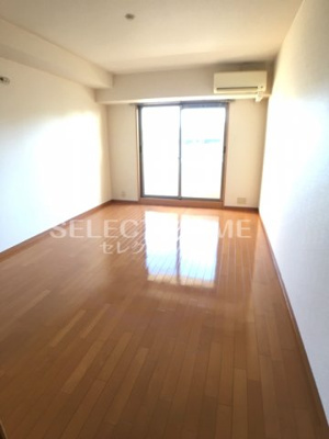 【寝室】 | カーサビアンカ東岡崎 | 落ち着いて過ごせるお部屋なので、寝室にいかがでしょうか
同型タイプ