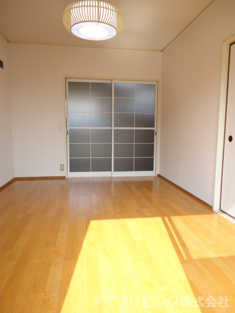 イーストＮｏ．１の洋室|【イーストNo.1】