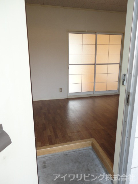 イーストＮｏ．１の玄関|玄関から【イーストNo.1】