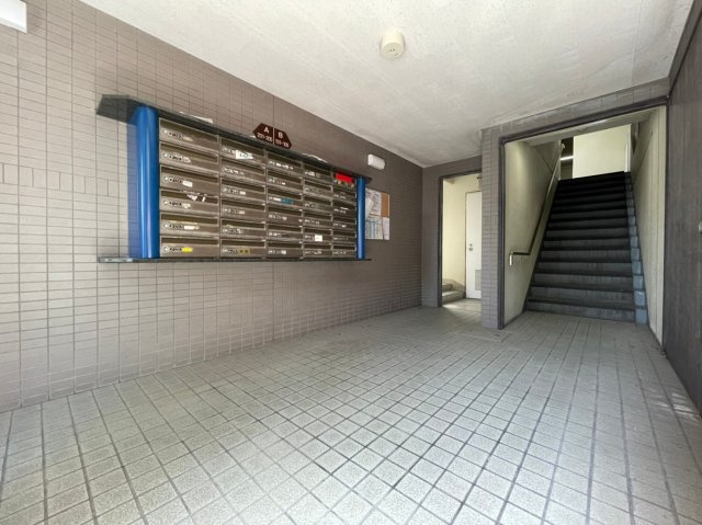 トレビアンコートのエントランス