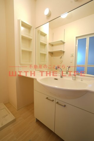 オリーヴァ東櫛原【10，000円キャッシュバック対象物件】の独立洗面台|独立洗面台です