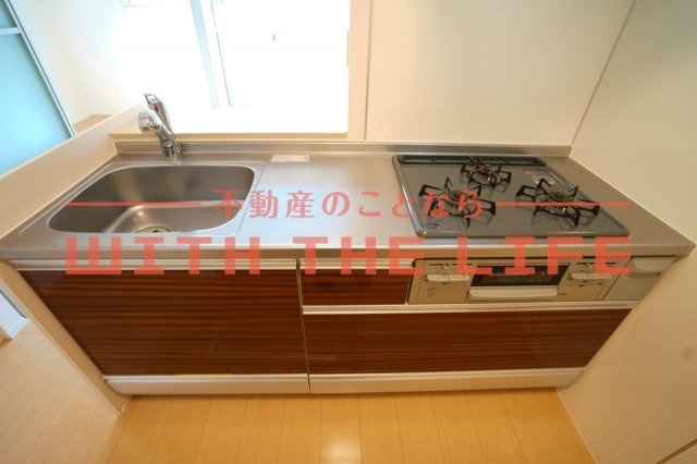 オリーヴァ東櫛原【10，000円キャッシュバック対象物件】のキッチン|コンパクトなキッチンで掃除もラクラク