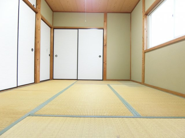 コーポ高倉台の和室
