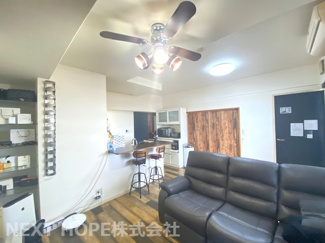 【居間・リビング】 | パレ北武庫之荘V | １４．５帖の広々快適なＬＤＫです♪室内はたいへん丁寧に使用されております(^^)使い勝手の良い間取りです♪※居住中の為、事前にご連絡いただければご案内がスムーズです（＾＾）