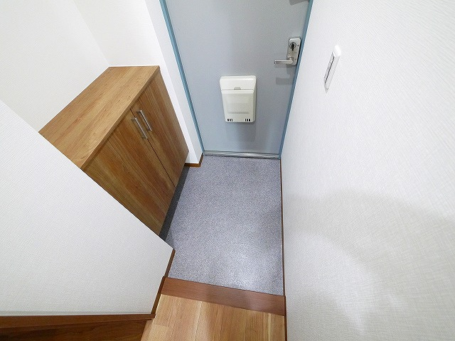 シェーヌ生駒の玄関|毎日通る玄関はこちらです