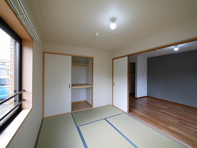 シェーヌ生駒の和室|和室があれば、来客や子供用のスペースとして活躍します