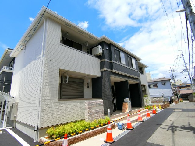 アルビネスⅢの外観