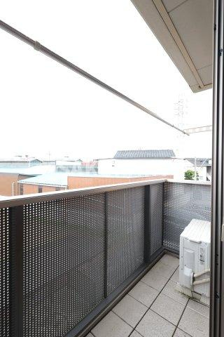 オランジェのバルコニー|2025年5月撮影。