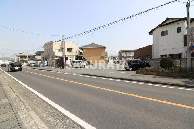 オランジェの周辺