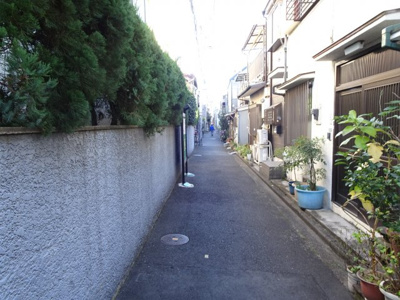 【周辺】 | マンション太田 | マンション太田　物件前　閑静な住宅街で静かな環境です