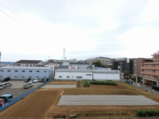 【展望】 | ４階部分からの眺望です。
前面に建物が無く開放感がございます♪