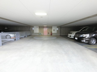 【駐車場】 | 機械式駐車場です。