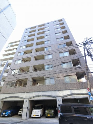 【外観】 | パテラ川崎 | 総戸数１８戸、平成１４年１０月築、管理人は巡回勤務につき管理体制良好です♪