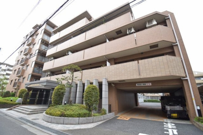 【外観】 | ライオンズマンション西武柳沢第2 | 太陽の恩恵を存分に受けられる邸宅。住まうご家族の心地よさを最優先した意匠をご体感下さい。