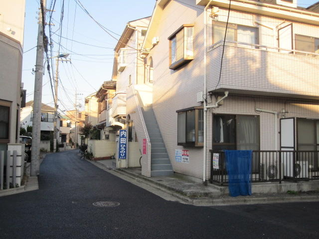 アパート前の様子