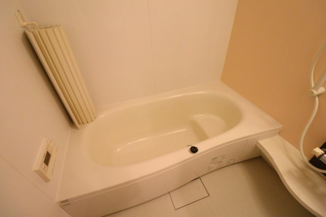 プリマベーラの浴室|浴室
※現況優先となります。