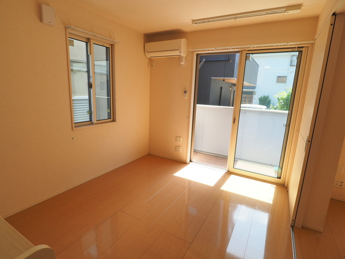 プレアデスの居間・リビング