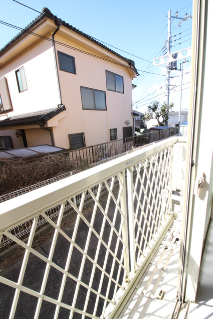 ヒルスミキ上倉田のバルコニー