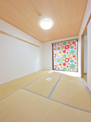【和室】 | ルミエール/細山3丁目 | 南東向き和室6帖☆バルコニーに繋がるお部屋です！赤ちゃんのごろごろやハイハイはやっぱり和室がよかったりします♪