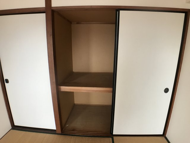 半田第２ロイヤルマンションの収納