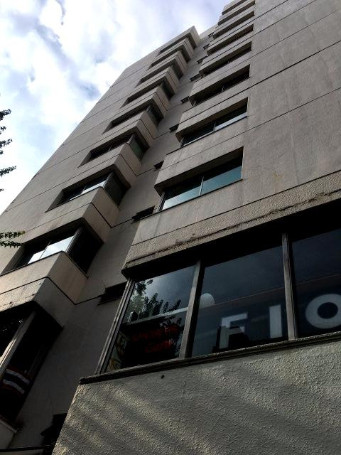 新宿Ｑフラットビルの外観
