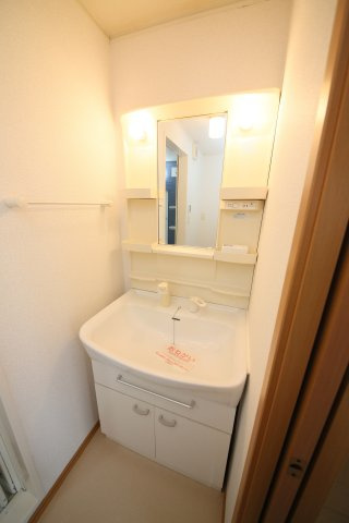 メゾンまえはたⅤの独立洗面台