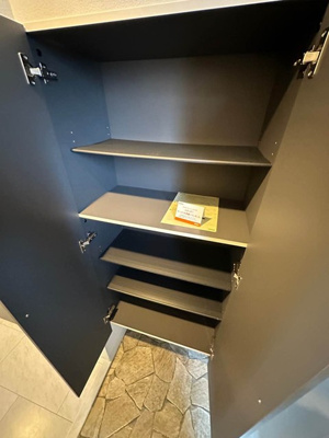 【玄関】 | コート高島台 | シューズボックス付きで玄関もキレイに片付きます！お客様もスムーズにお出迎えできますね♪