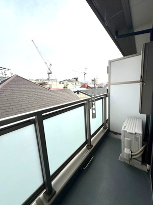 【バルコニー】 | コート高島台 | バルコニーは南東向きなので、晴れた日のお洗濯物は朝からよく乾きそう☆気分転換をするにも最適です！