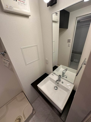 【洗面所】 | コート高島台 | 独立洗面台付きで朝の準備もらくらく♪お化粧するときに大活躍ですね！