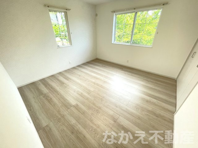 【寝室】 | 広くて明るい寝室