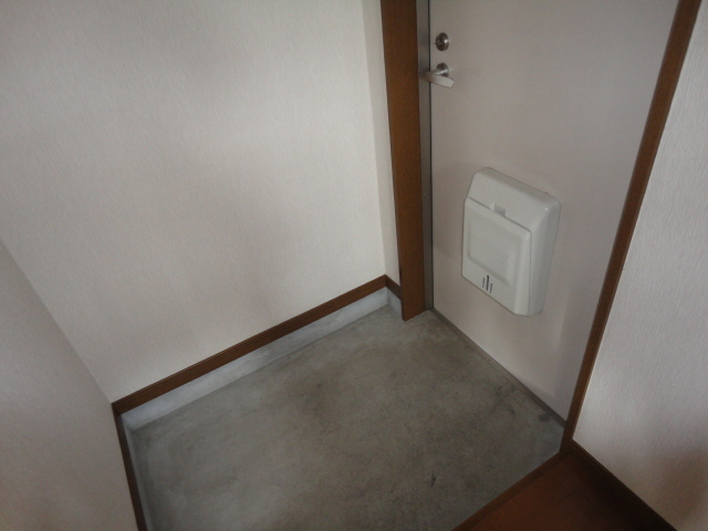 【玄関】 | コーポラスシーダー