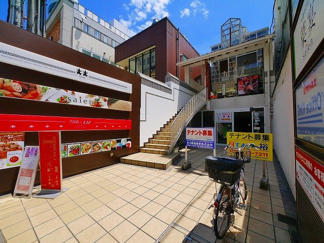 マリアテラスビルの外観