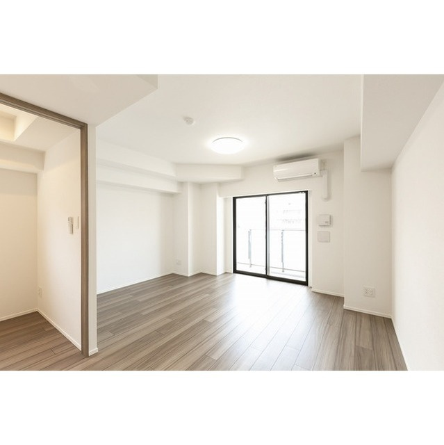 オーキッドレジデンス上野稲荷町の居間・リビング