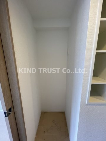 レジュールアッシュ梅田NEXのキッチン|冷蔵庫を置くスペースです