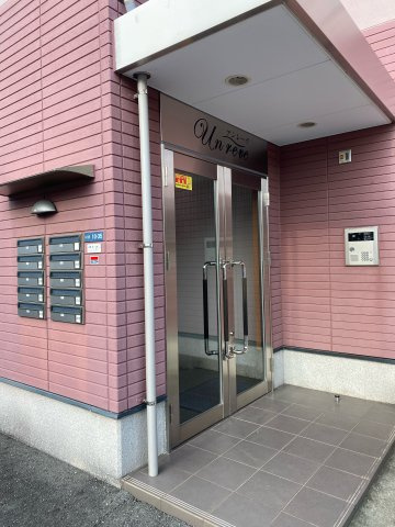 アン・レーヴの外観
