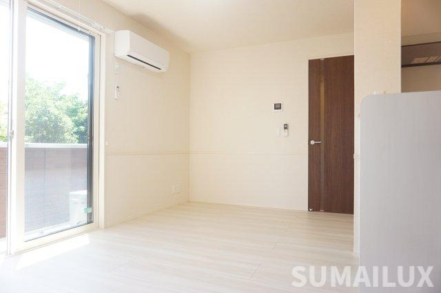 熊本市北区龍田陳内３丁目のアパートの居間・リビング