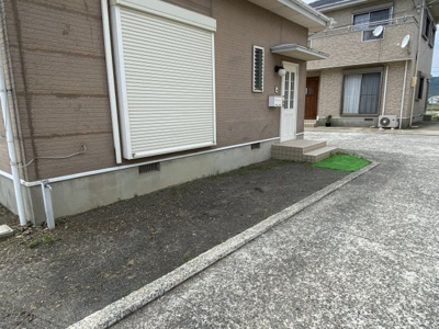【駐車場】 | Y様一戸建て | 軽自動車駐車可