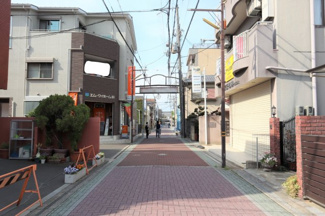 【前面道路含む現地写真】