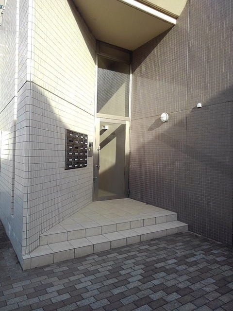 サンリットスクエアのエントランス