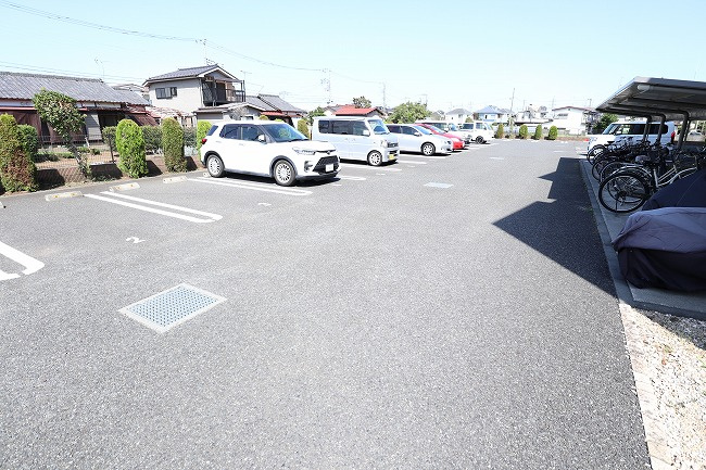 サンリットスクエアの駐車場