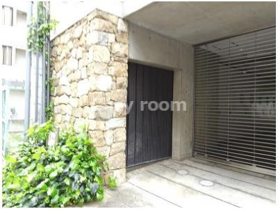 【その他共用部分】 | グラントゥータス | 敷地内ゴミ置き場です。