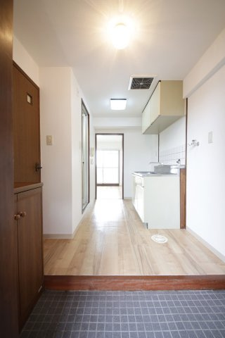 サンライフ有楽の玄関